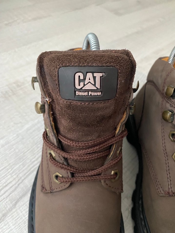 CAT Kahverengi Deri Kadın Bot - Görsel 5