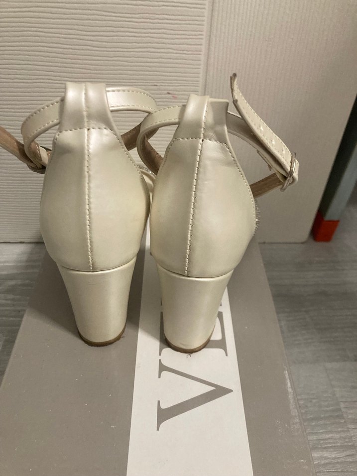 Krem Tokalı Topuklu Kadın Abiye Ayakkabı - Görsel 3