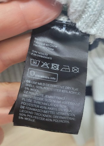 s Beden gri Renk Gri Çizgili V Yaka Örgü Hırka
