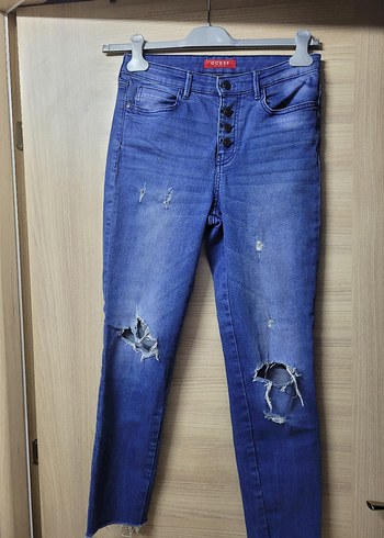29 Beden Guess Düğmeli Yırtık Mavi Kadın Denim Pantolon