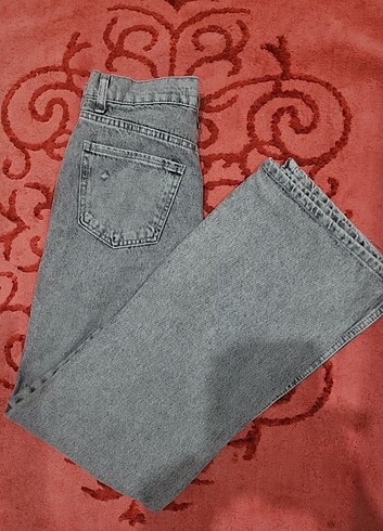 Gri renk bol kesim yüksek bel,yırtık kot - Görsel 2