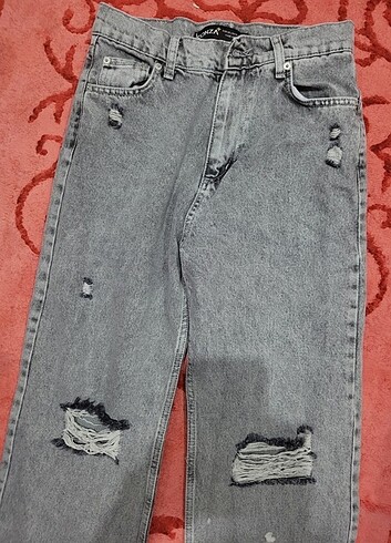 Gri renk bol kesim yüksek bel,yırtık kot - Görsel 4