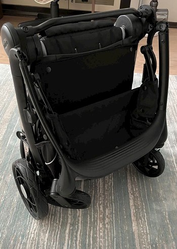 Chicco Chicco Gri Bebek Arabası Katlanabilir ve Hafif