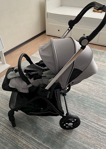 9- 18 kg Beden gri Renk Chicco Gri Bebek Arabası Katlanabilir ve Hafif