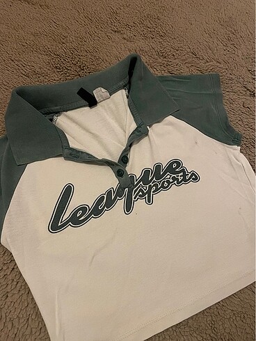 Urban Outfitters Crop