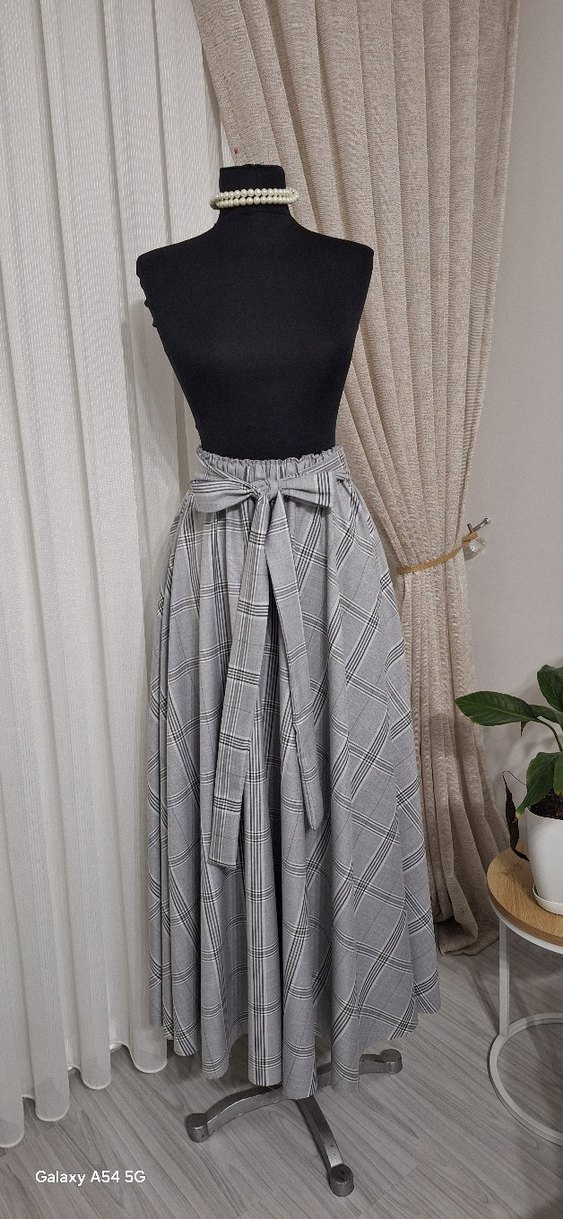 Gri Pilili Uzun Kilos etek - Görsel 2