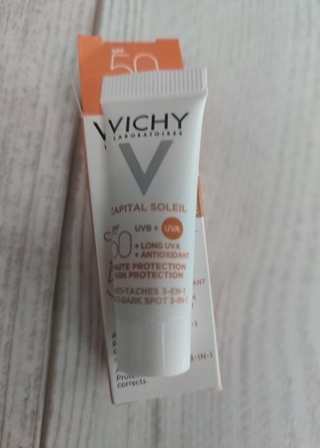 Beden Vichy Capital Soleil SPF 50 Tonlu Güneş Kremi