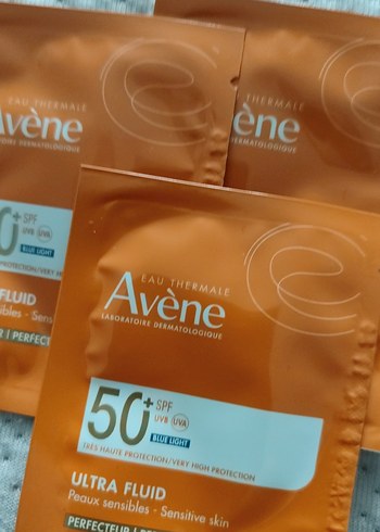 Avène Ultra Fluid SPF 50 Güneş Koruyucu 2ml - Görsel 2