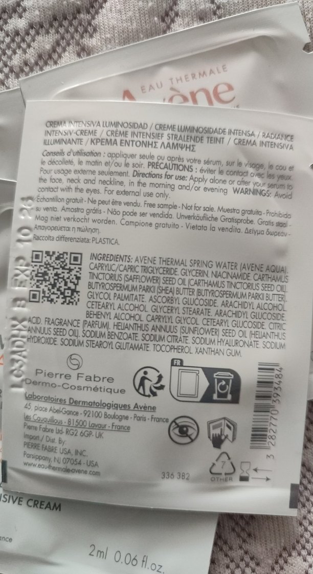 Avène Vitamin Cg Yoğun Nemlendirici Krem 2ml - Görsel 3