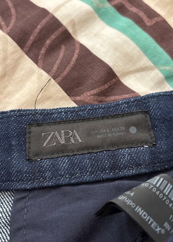 Kadın Lacivert Pileli Mini Kot Şort - Görsel 3