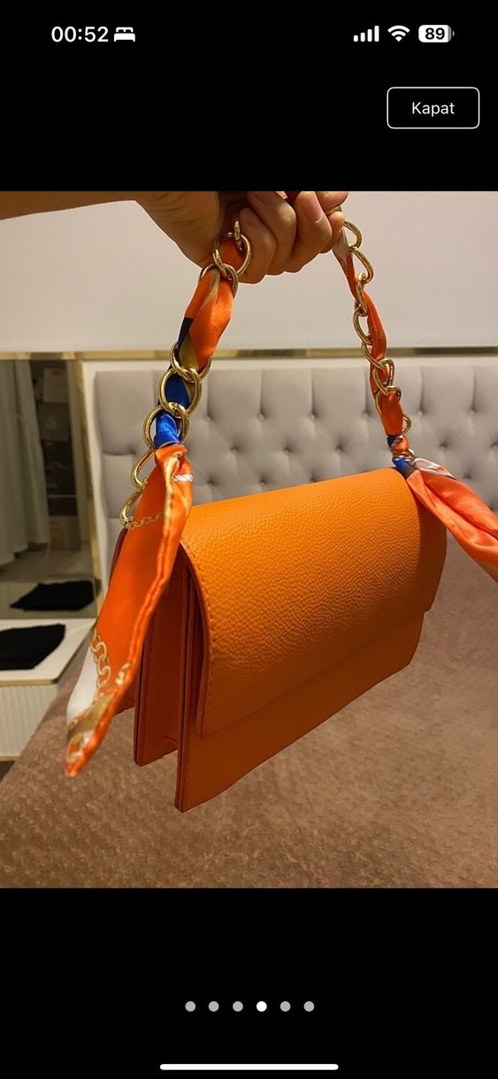 Turuncu Yılan Baskılı Zincir Detaylı Deri Çanta - Görsel 4
