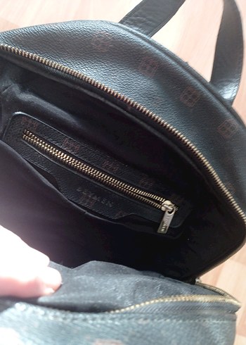orijinal
Kadın Siyah Deri Sırt Çantası - Görsel 4