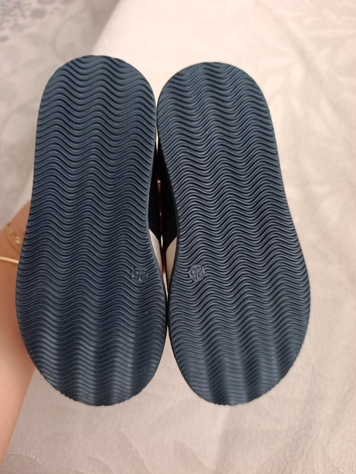 25 numara Erkek Çocuk Ayakkabı sıfır ürün - Görsel 3