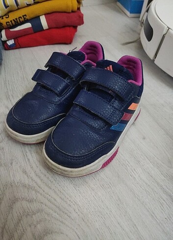 Adidas ayakkabı 