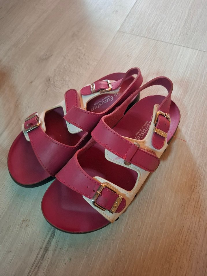 Kız Çocuk Pembe Tokalı Sandalet - Görsel 2