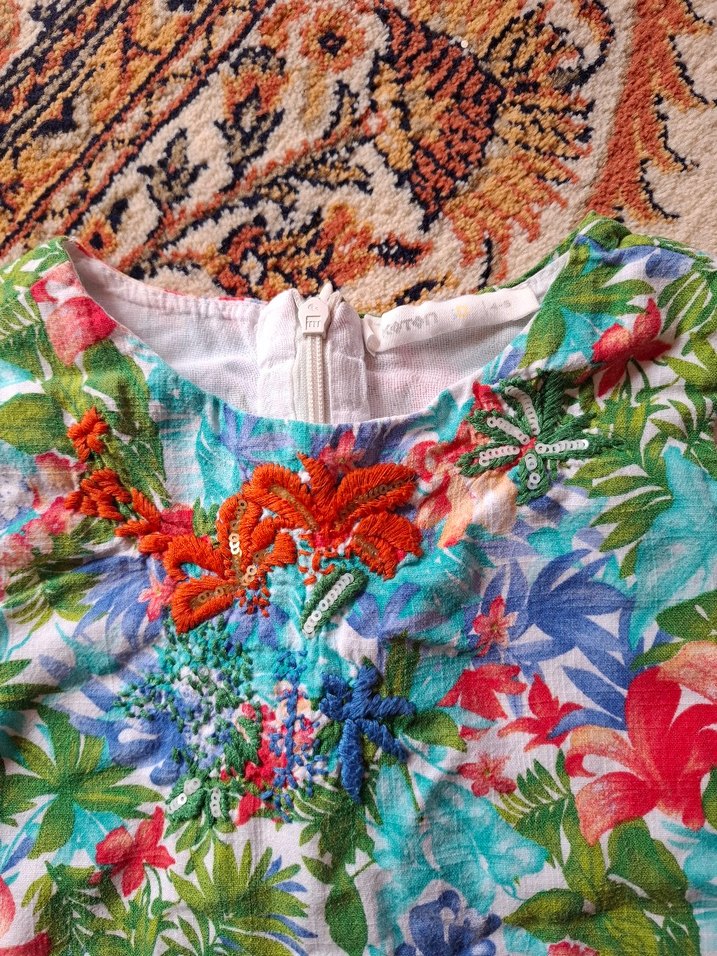 Renkli Boncuk Detaylı Kolsuz Kız Elbisesi - Görsel 2