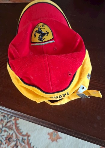 Kırmızı Ferrari Logolu Erkek Şapka - Görsel 2