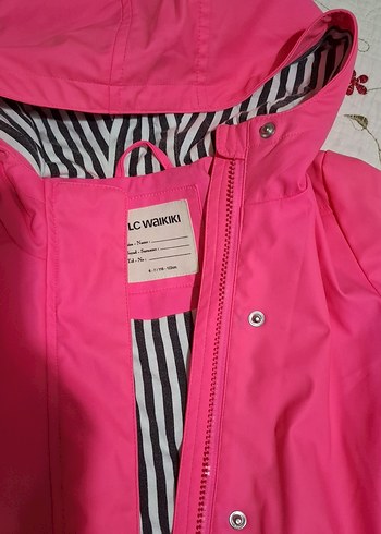 Kız Çocuk Kapüşonlu Pembe Yağmurluk - Görsel 3