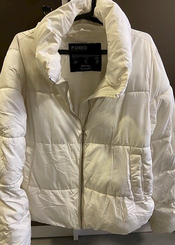 l Beden beyaz Renk Stradivarius beyaz şişme mont