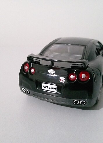  Nissan gtr r35 