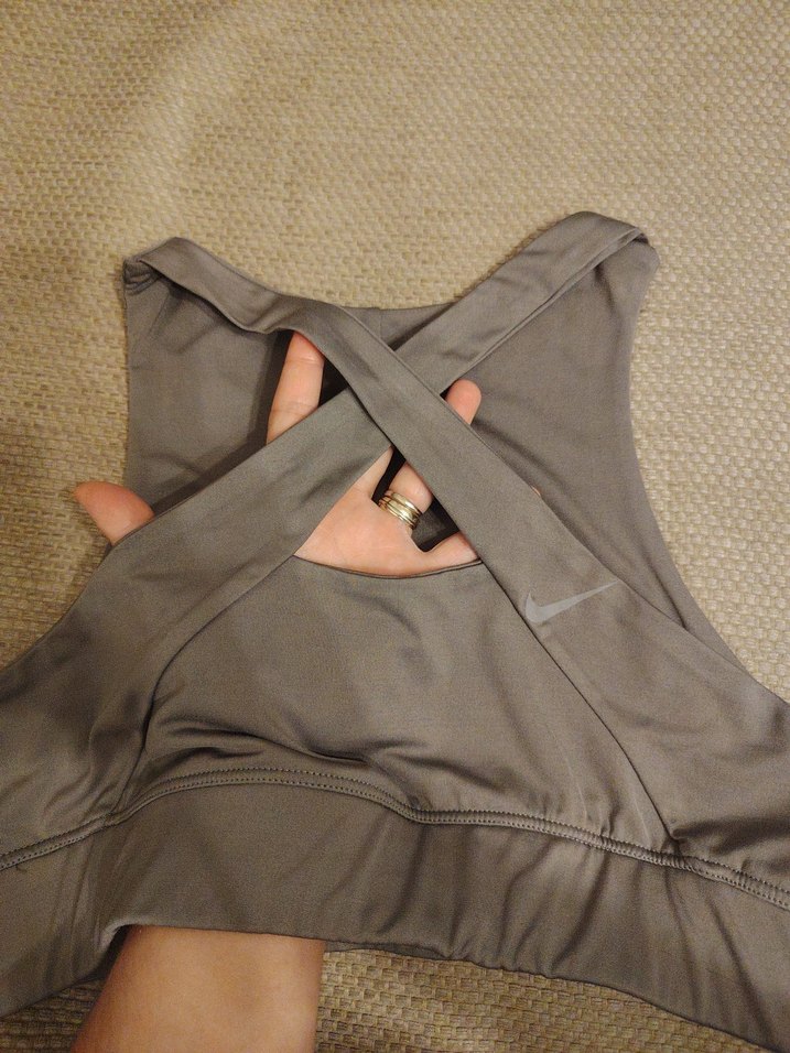 Nike haki Spor Sütyeni Çapraz Askılı - Görsel 5