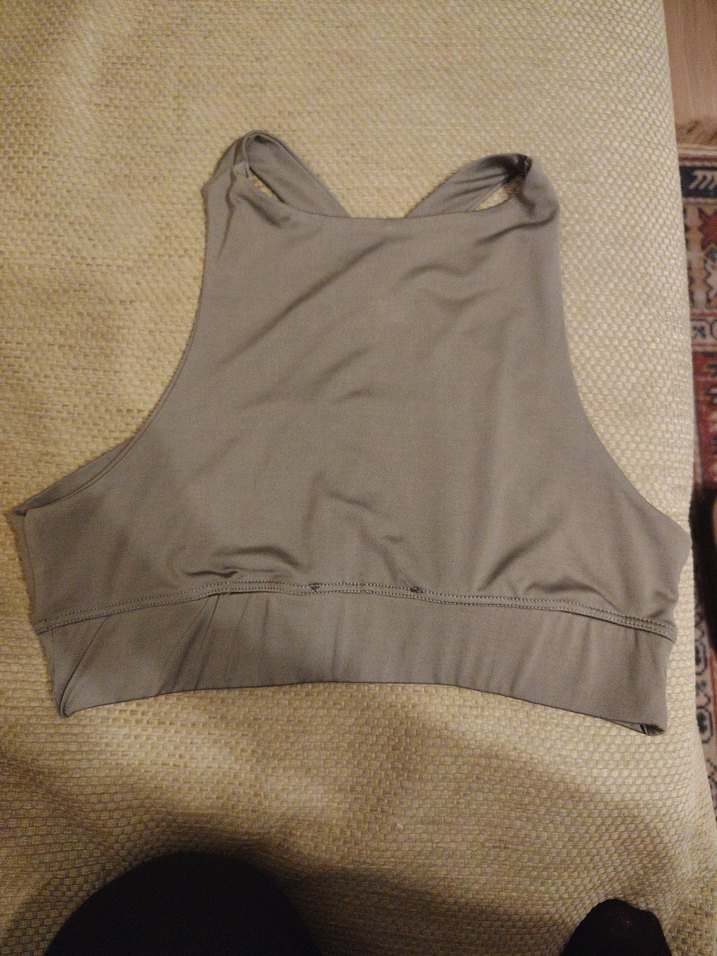 Nike haki Spor Sütyeni Çapraz Askılı - Görsel 3