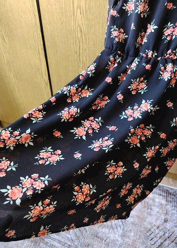 Çiçek Desenli Midi Bohem Elbise - Görsel 4