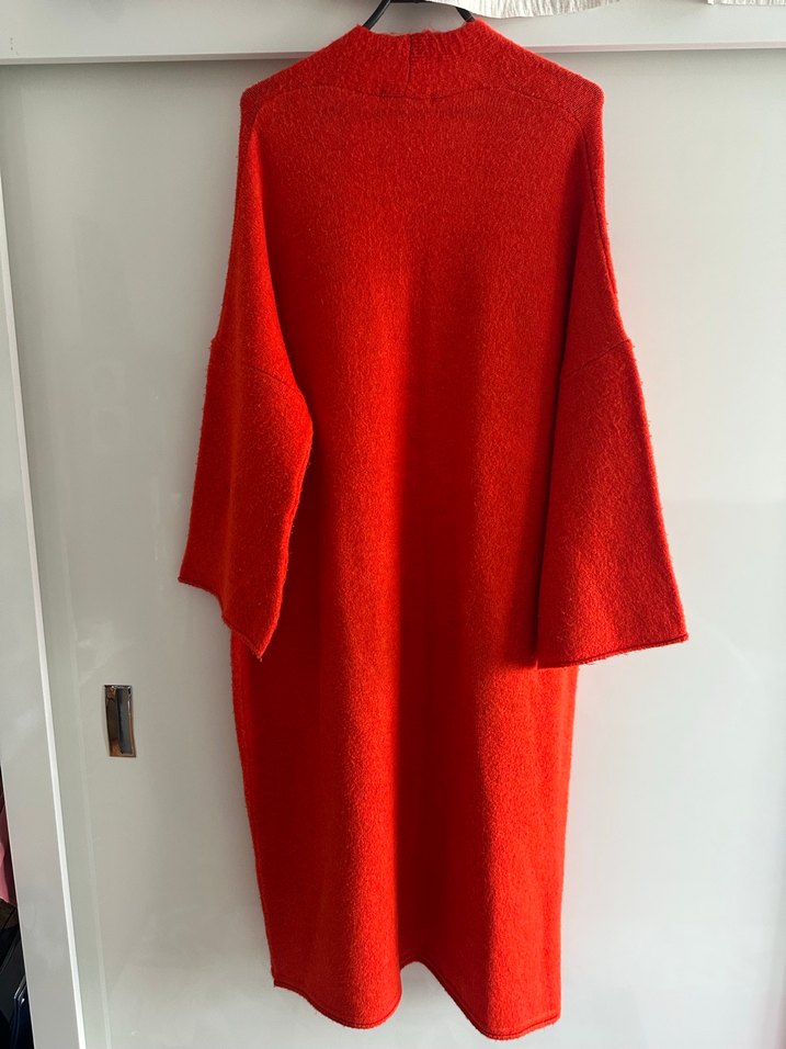 Dilvin Kırmızı Uzun Örgü Hırka - Görsel 3