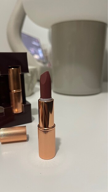  Beden çeşitli Renk Charlotte Tilbury 3 lü ruj seti