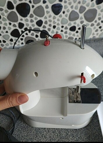 Mini dikiş makinasi