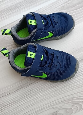 23 Beden Nike spor ayakkabı