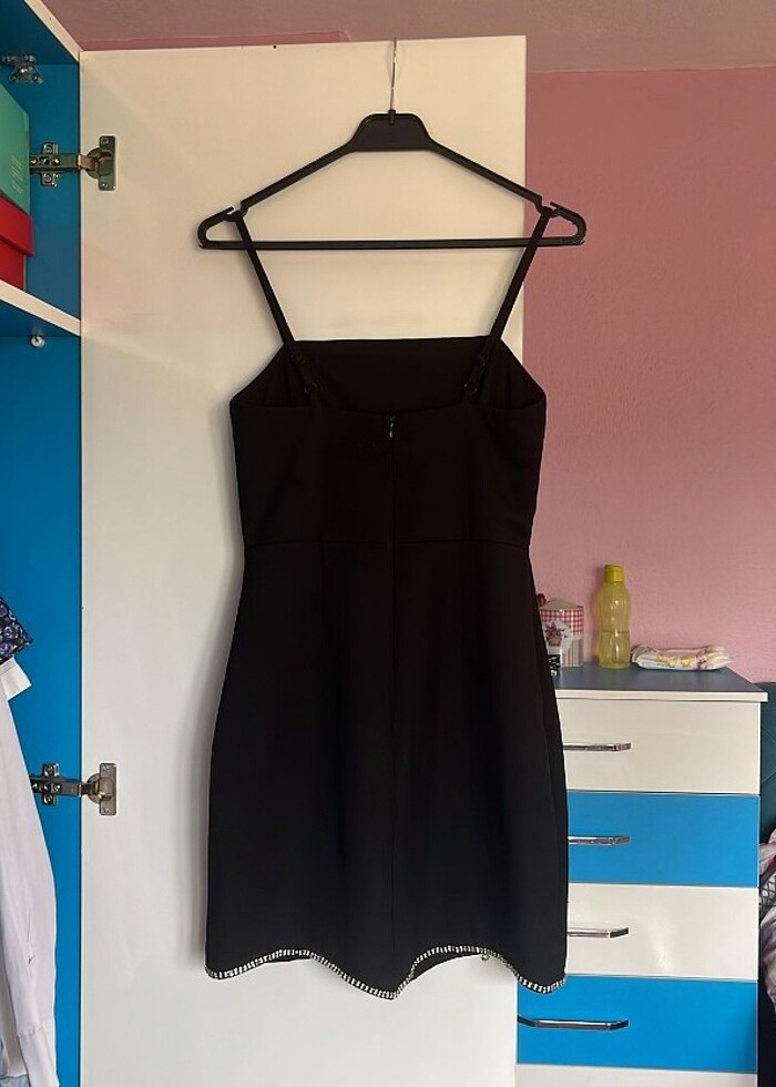 siyah taslı elbise - Görsel 2