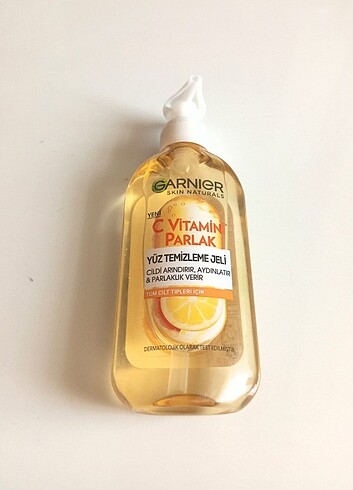 Garnier 200 ml C Vitamini Parlak Yüz Temizleme Jeli