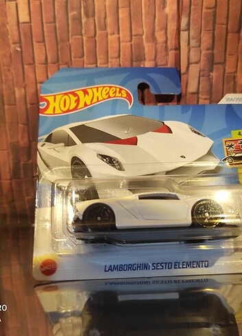 Hot Wheels Lamborghini Sesto Elemento