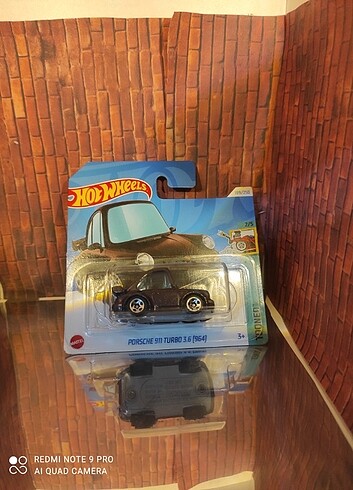 Hot Wheels Porsche 911 Turbo Tooned