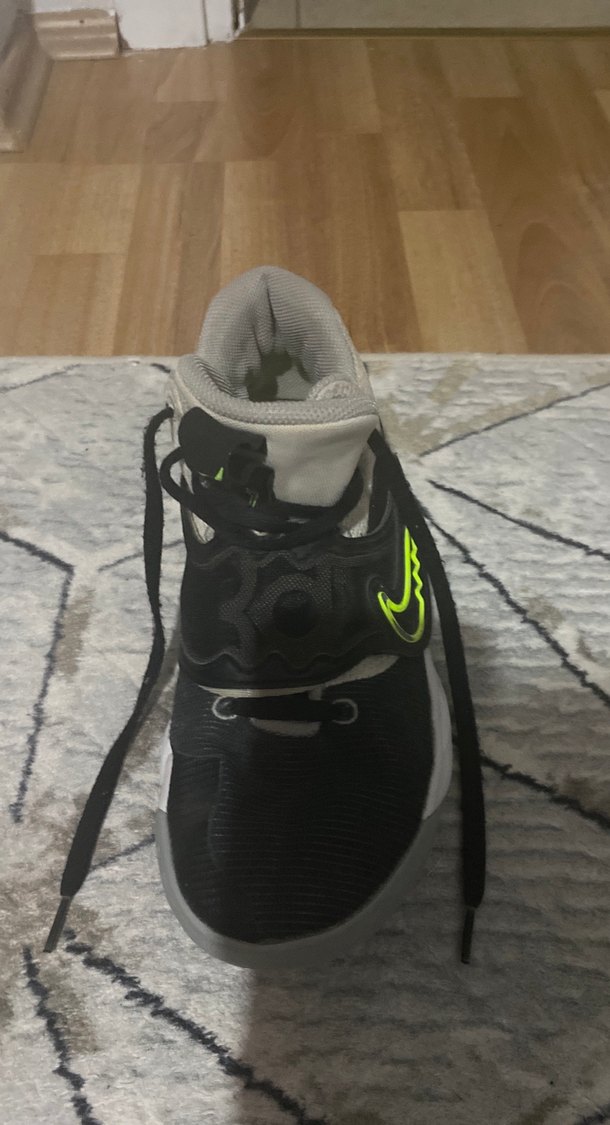 Gri Elastik Basketbol Ayakkabısı - Görsel 2