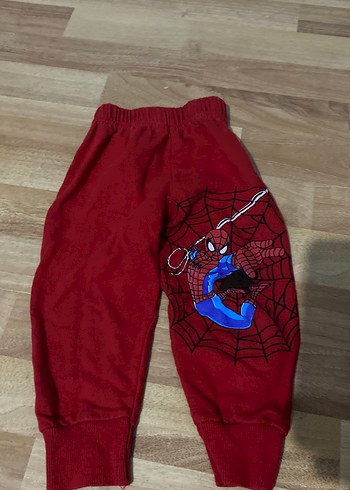 Örümcek Adam Baskılı Kırmızı Erkek Çocuk Eşofman - Görsel 2