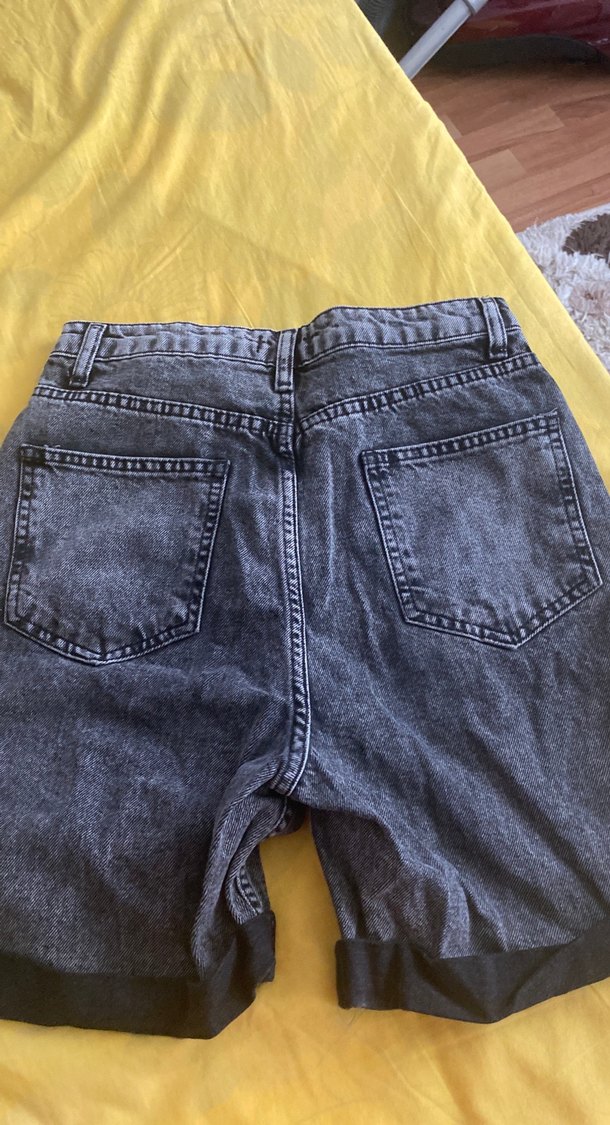 Gri Kadın Midi Denim Şort - Görsel 3