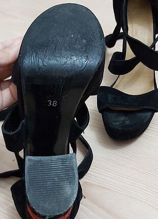 38 Beden siyah Renk Topuklu ayakkabi