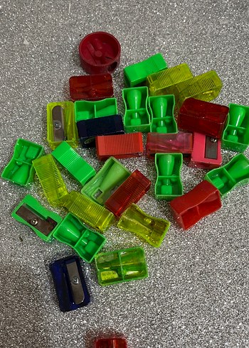 Renkli Plastik Kalemtraş Seti