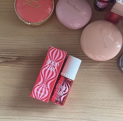 Benefit gogo tint