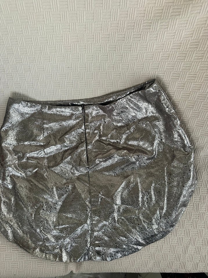 Kadın Gri Mini Kısa Pilili Şort - Görsel 3