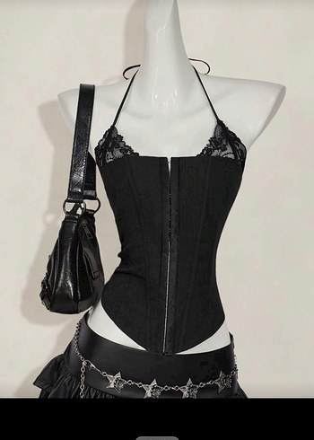 Siyah Deri İşlemeli Gotik Straplez Bustiyer