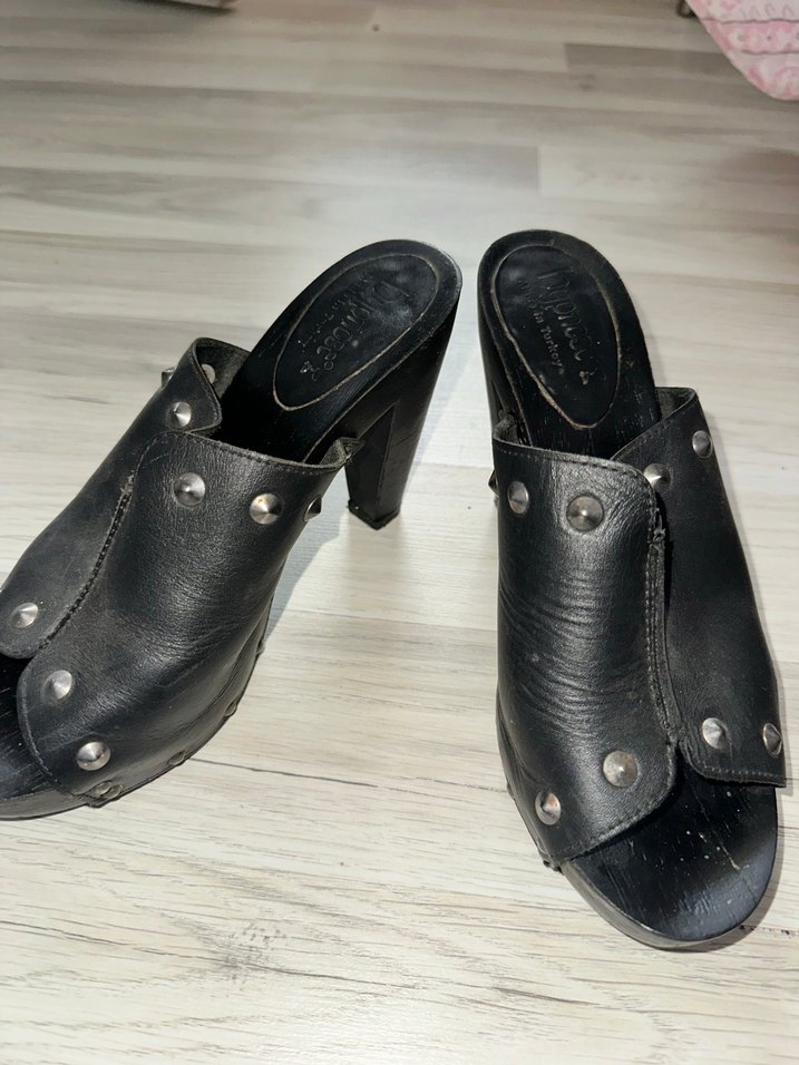 Siyah Deri Gotik Platform Topuklu Terlik - Görsel 3