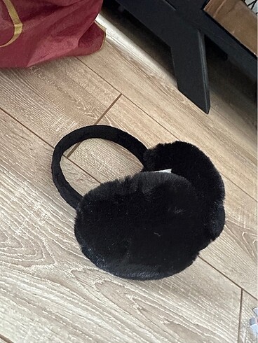 Peluş kulaklık