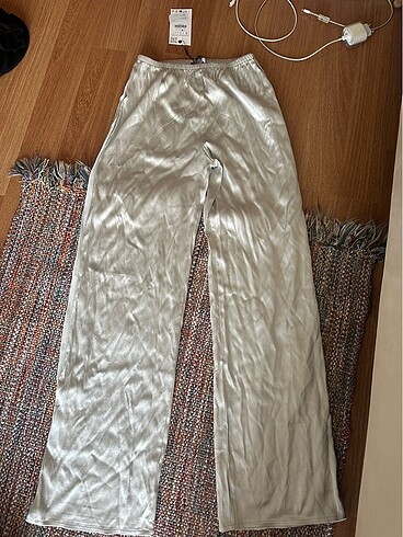 Saten pantolon zara