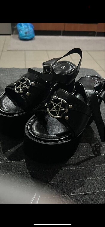Sheinside Shein gothic sandalet punk