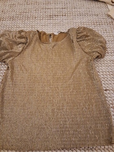 Parlak tişört 