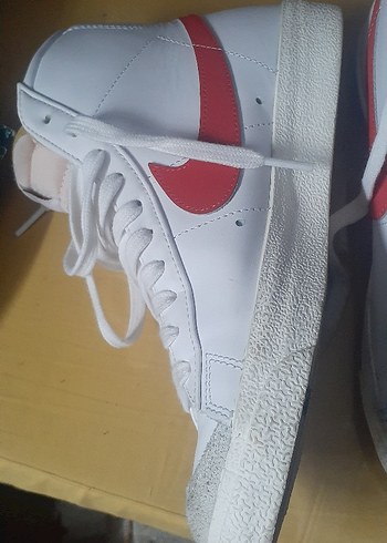 Nike Nike Beyaz Bağcıklı Kadın Spor Ayakkabı