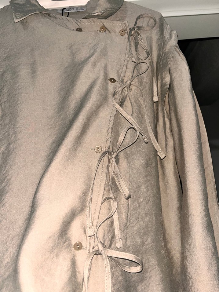 Hoopstore Fiyonk Bağlama Detaylı Pantolonlu Takım - Görsel 3